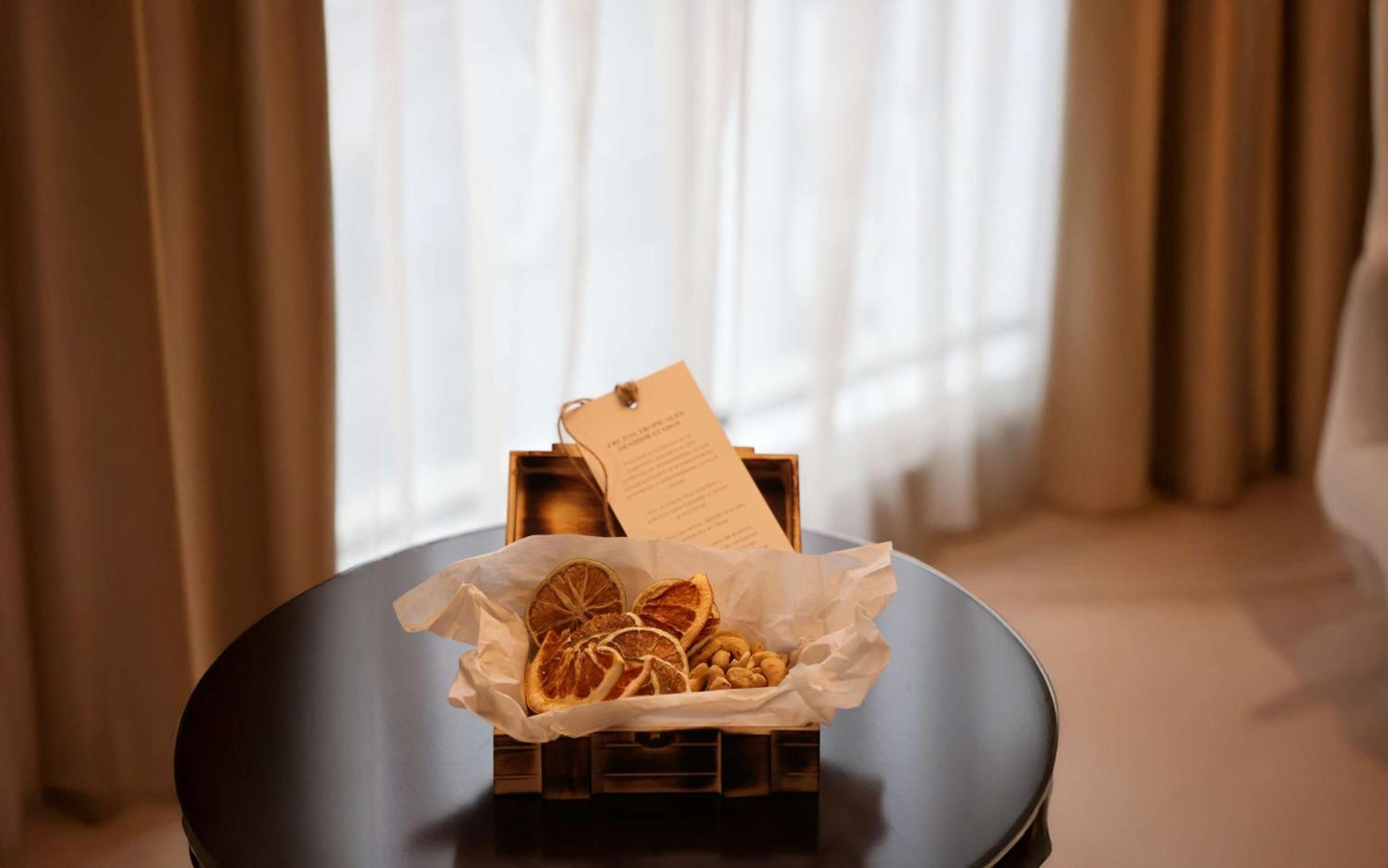 Bristol Panama, A Registry Collection Hotel Экстерьер фото A turndown service tray