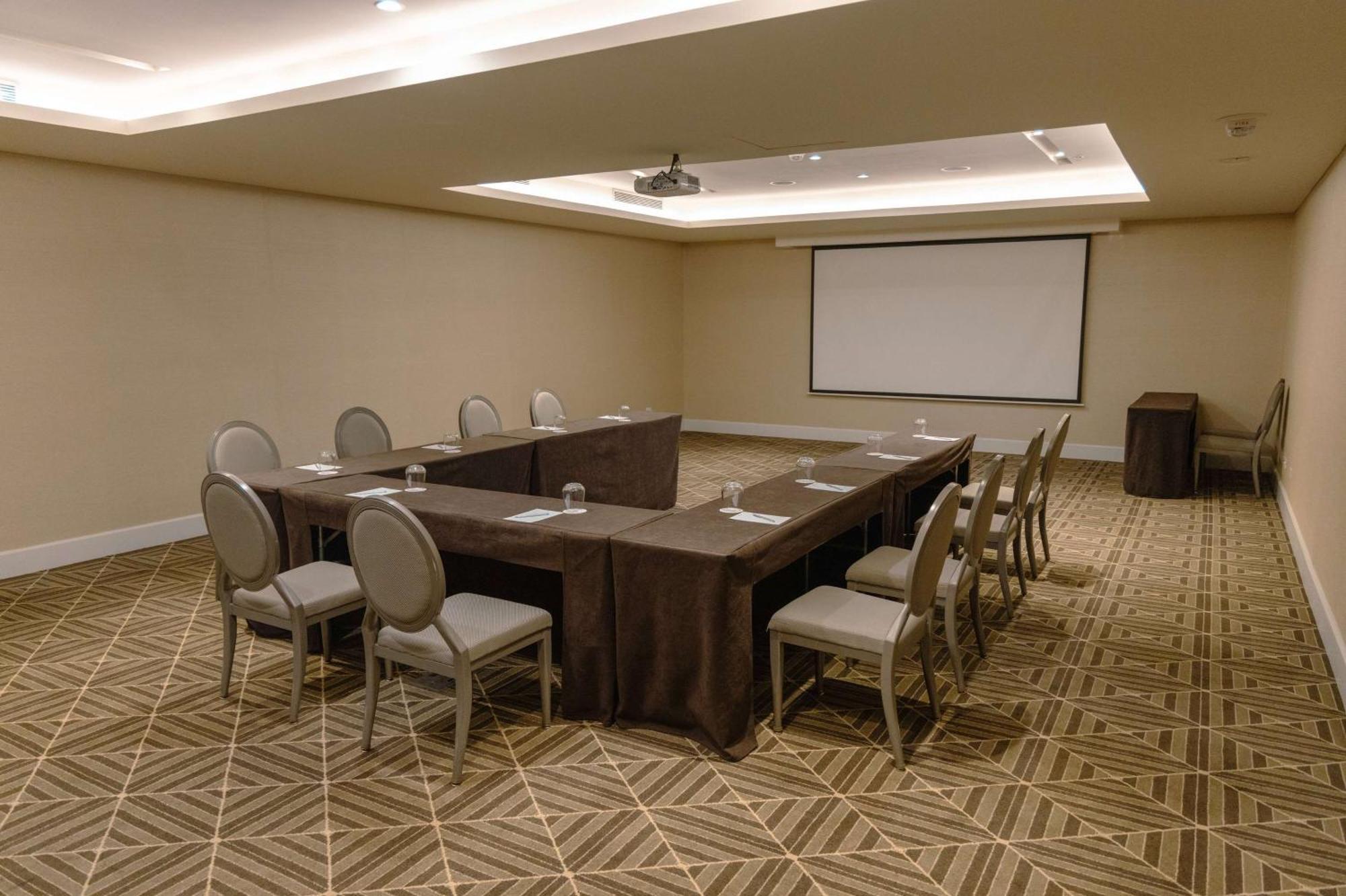 Bristol Panama, A Registry Collection Hotel Экстерьер фото A meeting room