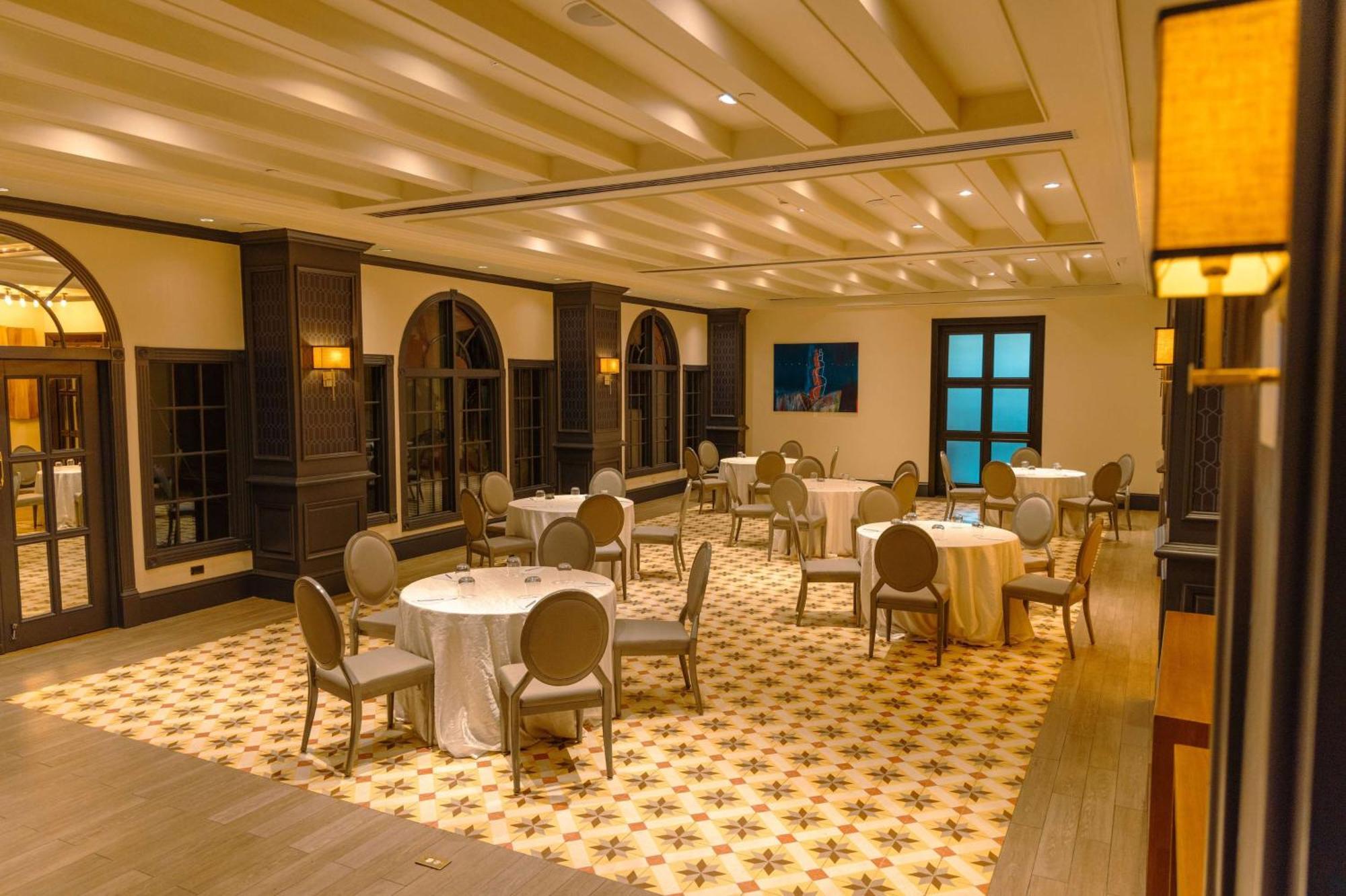 Bristol Panama, A Registry Collection Hotel Экстерьер фото The interior of the restaurant