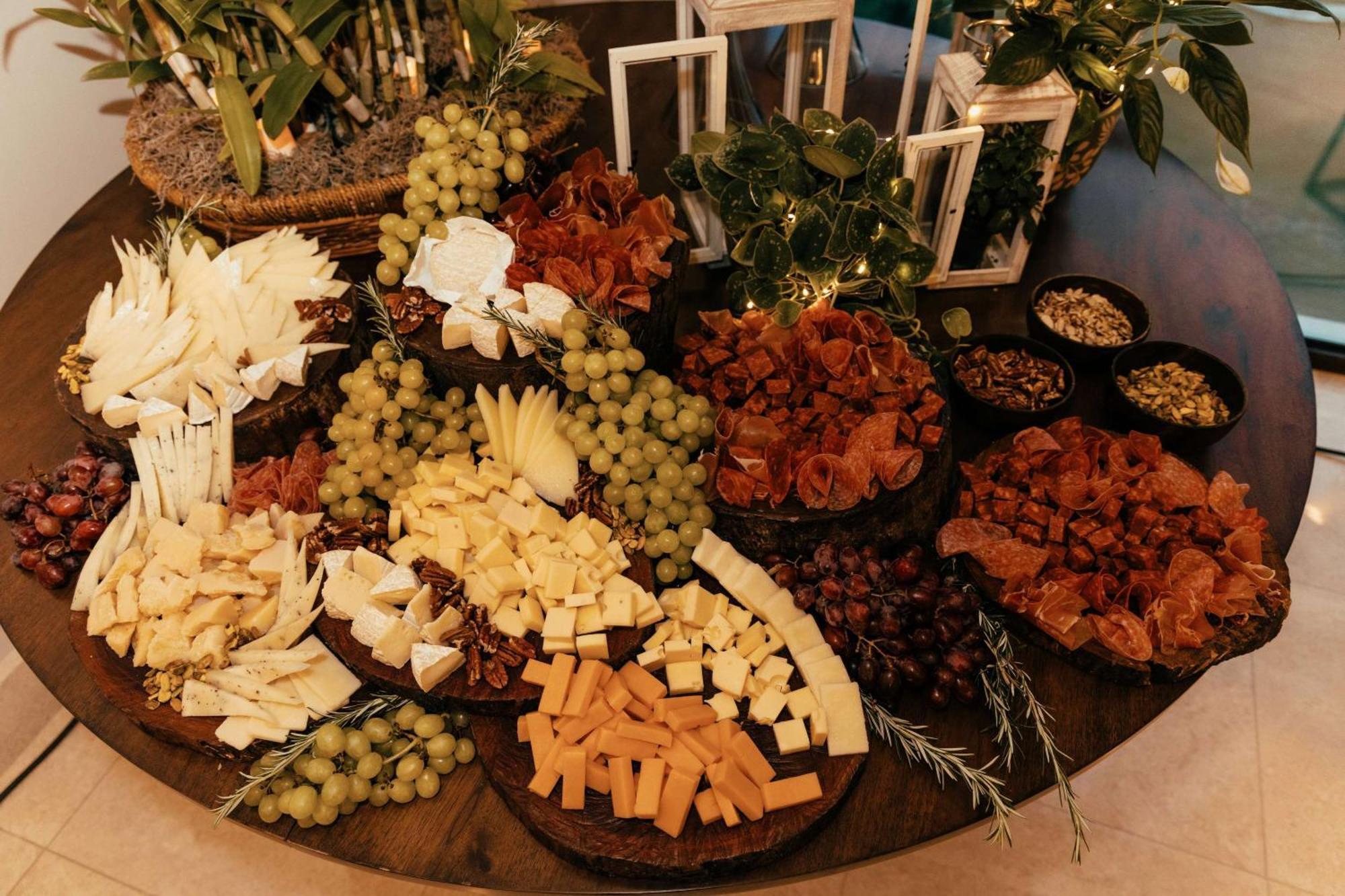 Bristol Panama, A Registry Collection Hotel Экстерьер фото A cheese platter